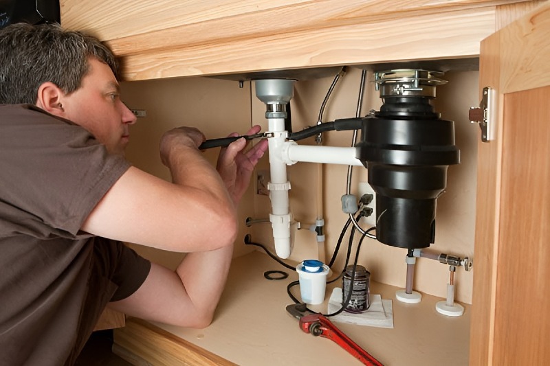 Garbage Disposal repair in Santa Ana